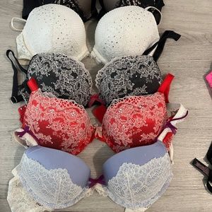 Victoria’s Secret bras 32c